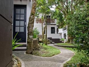 Hotel T House à Tagaytay City Extérieur photo